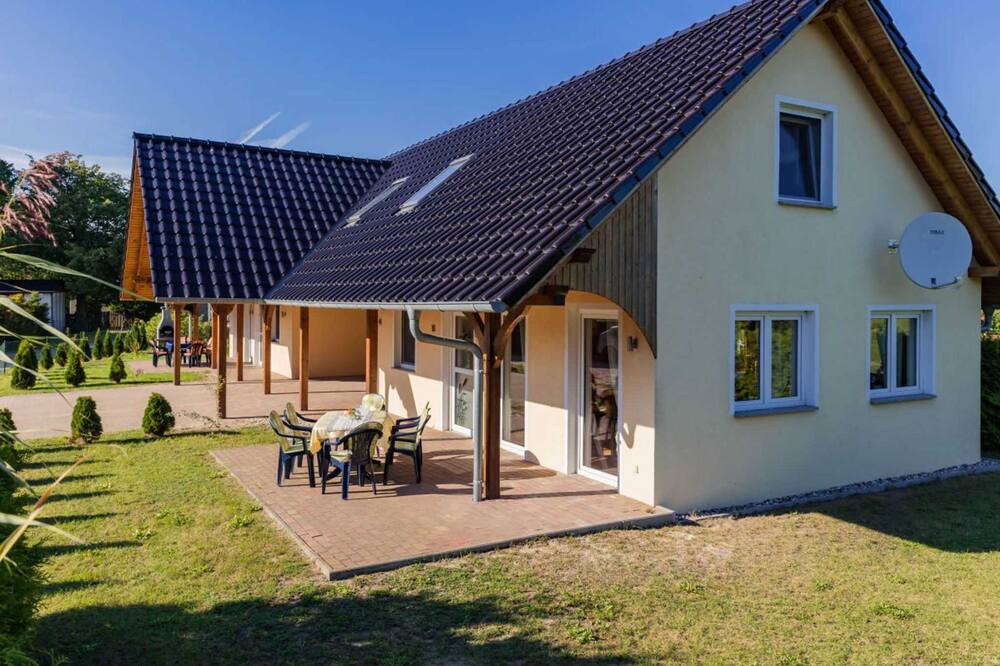 Photo of Buildings in Bannemin