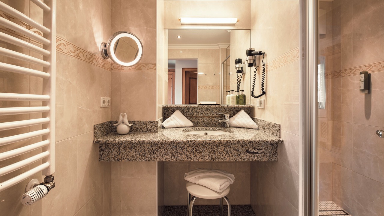 Photo of Bathroom in Teisnach
