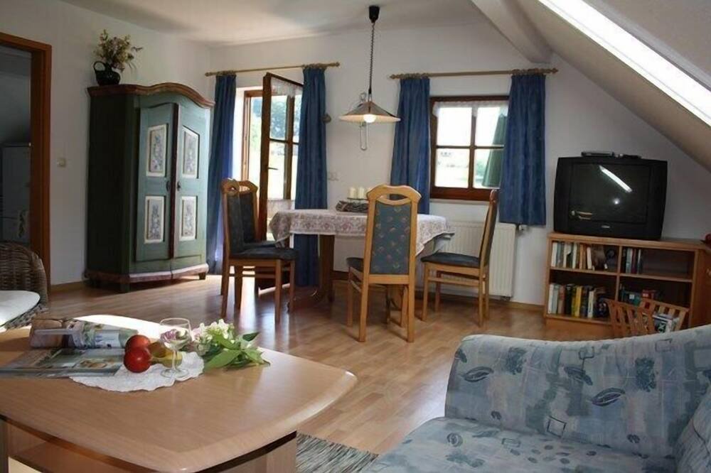Photo of Livingroom in Anger