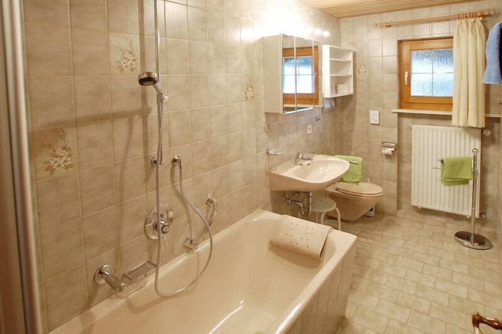Photo of Bathroom in Engedey