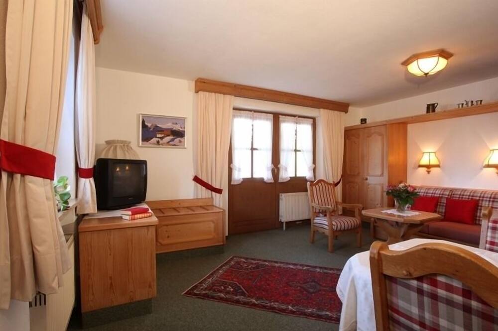 Photo of Livingroom in Entfelden