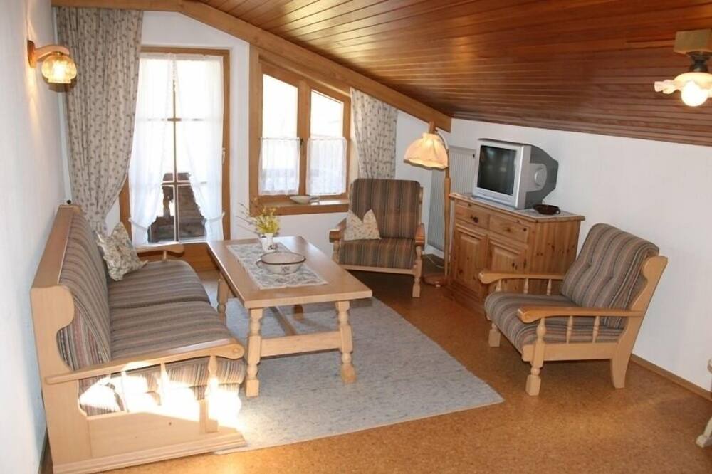 Photo of Livingroom in Ettenhausen