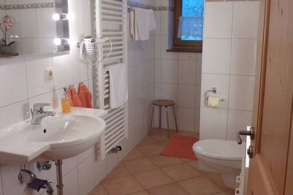 Photo of Bathroom in Winkl