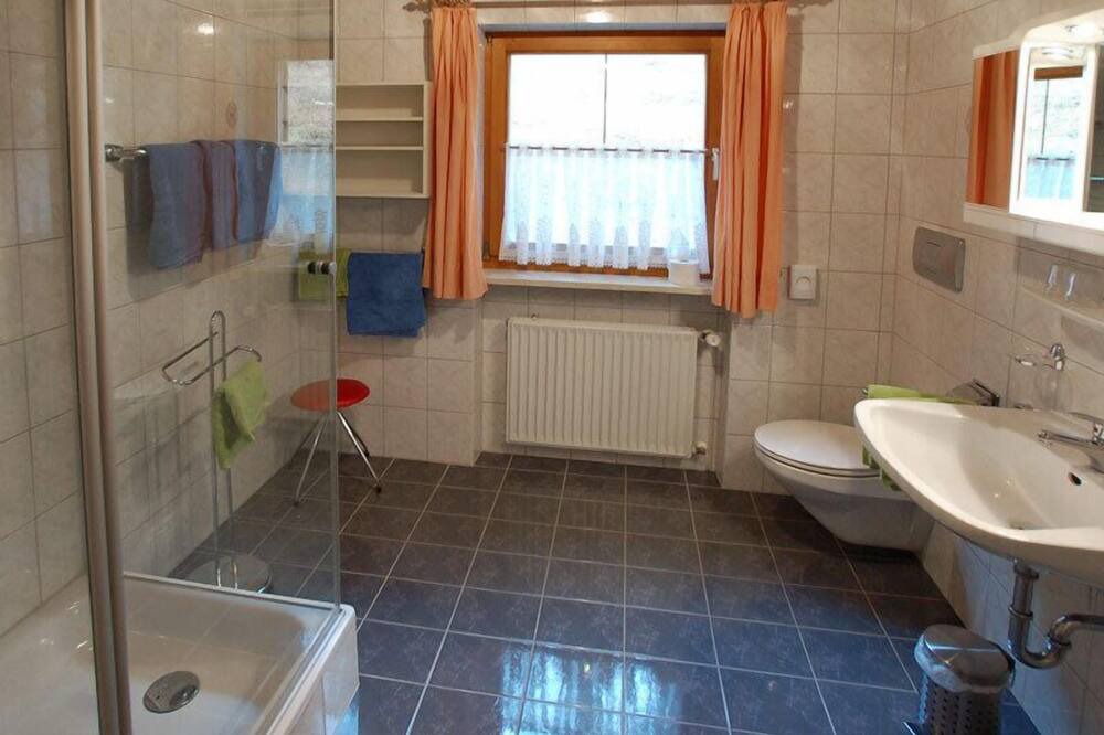 Photo of Bathroom in Engedey