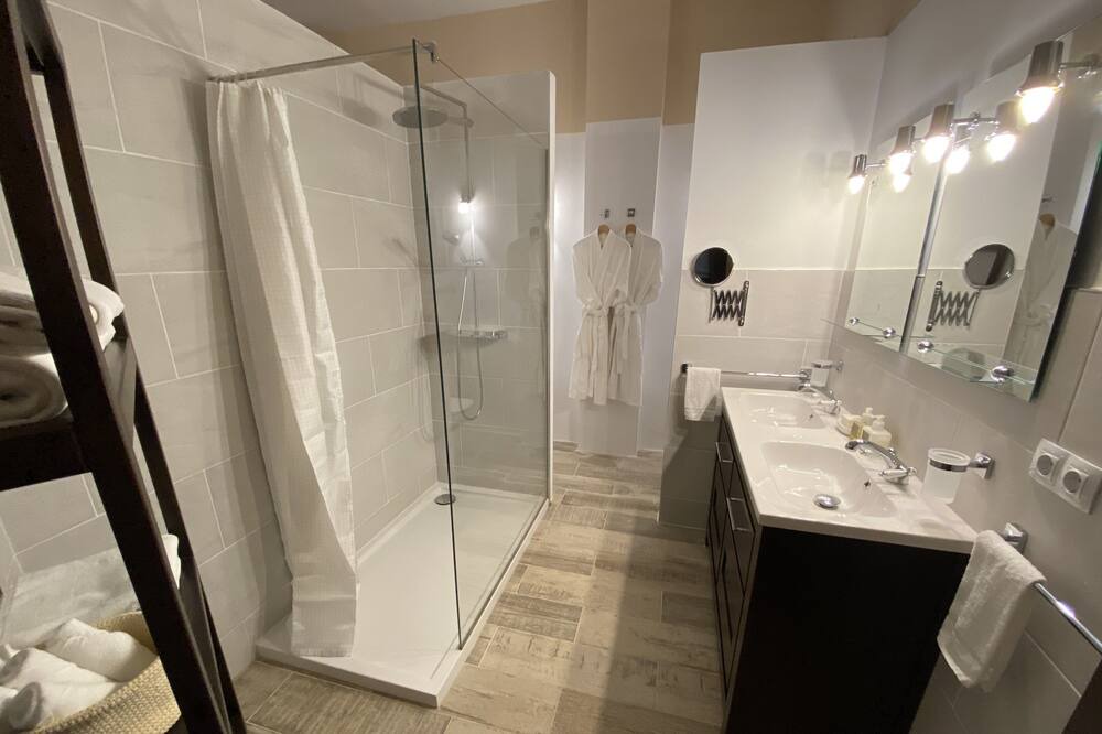 Photo of Bathroom in El Madronal