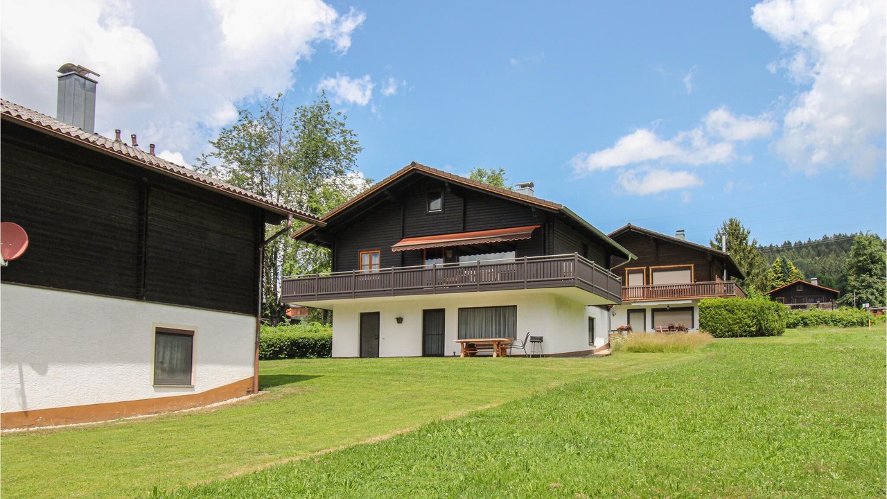 Photo of Outdoor in Arrach