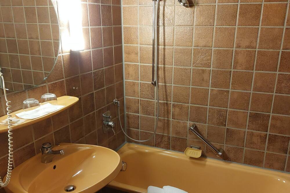 Photo of Bathroom in Laudenbach
