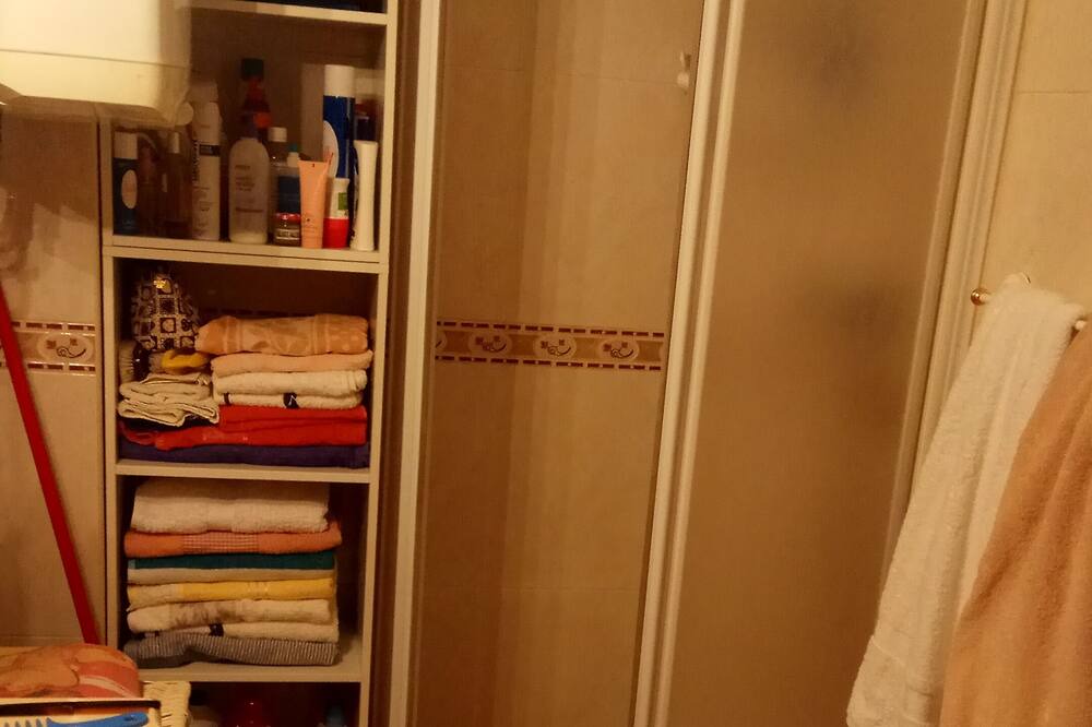 Photo of Bathroom in San Blas-Canillejas