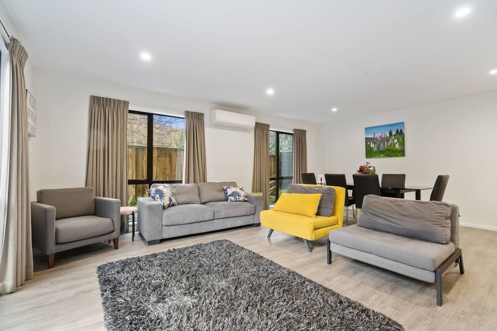 Photo of Livingroom in Arthur's Point