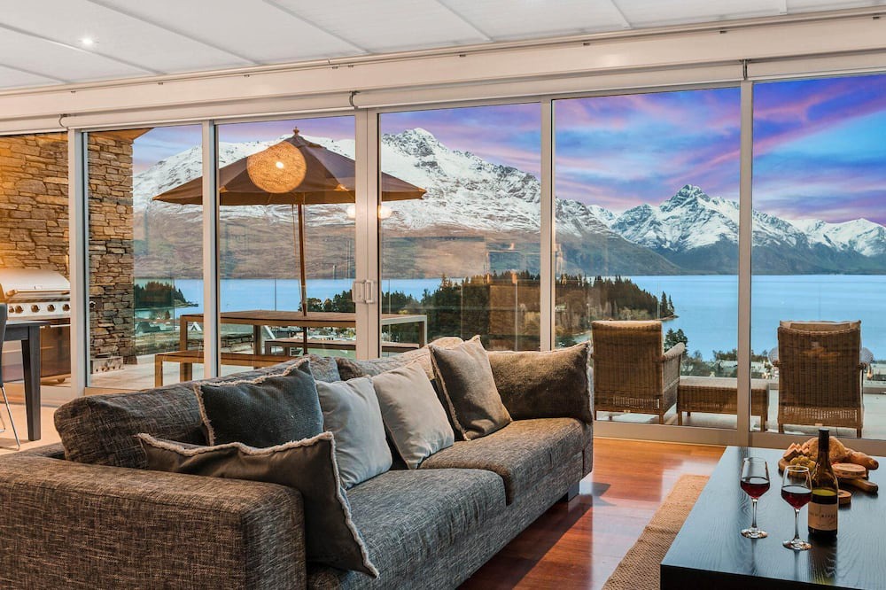 Photo of Livingroom in Queenstown City Centre