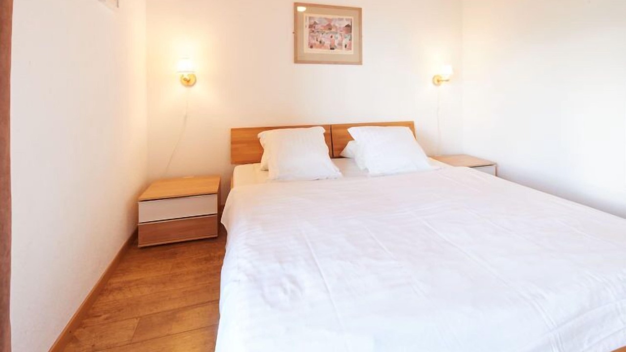 Photo of Bedroom in Vex