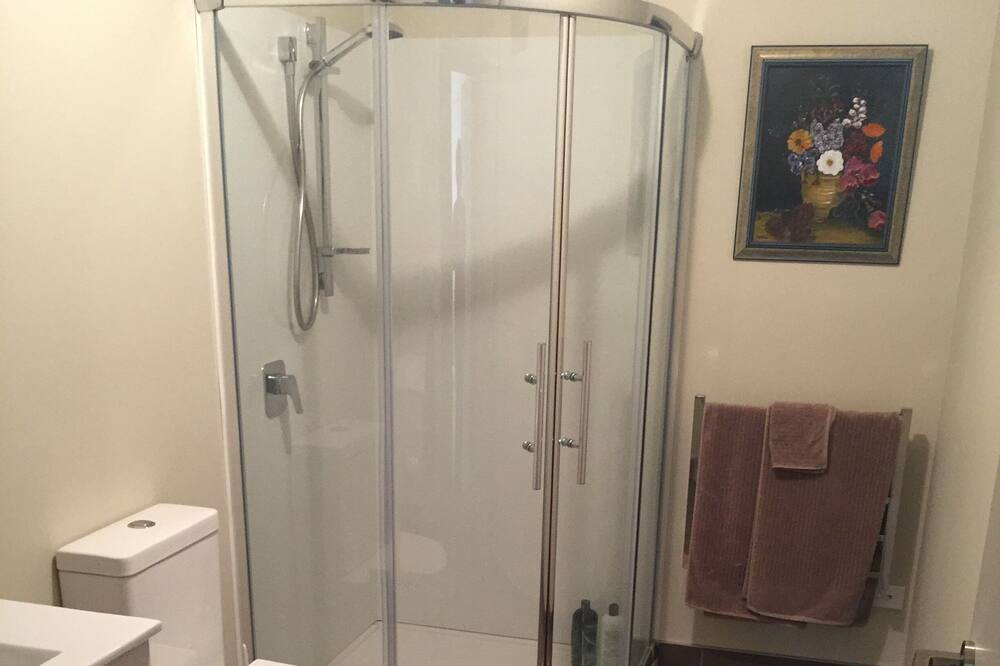 Photo of Bathroom in Glenorchy
