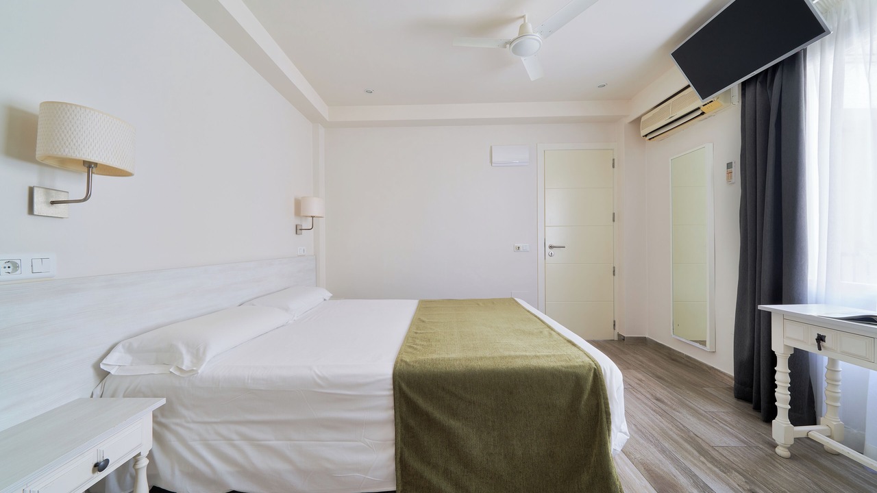 Photo of Bedroom in Benalmadena Costa