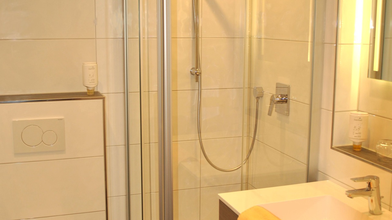 Photo of Bathroom in Umrathshausen
