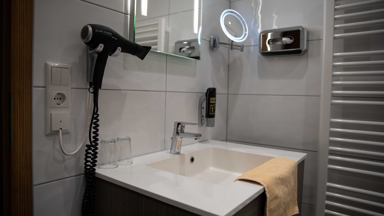 Photo of Bathroom in Umrathshausen