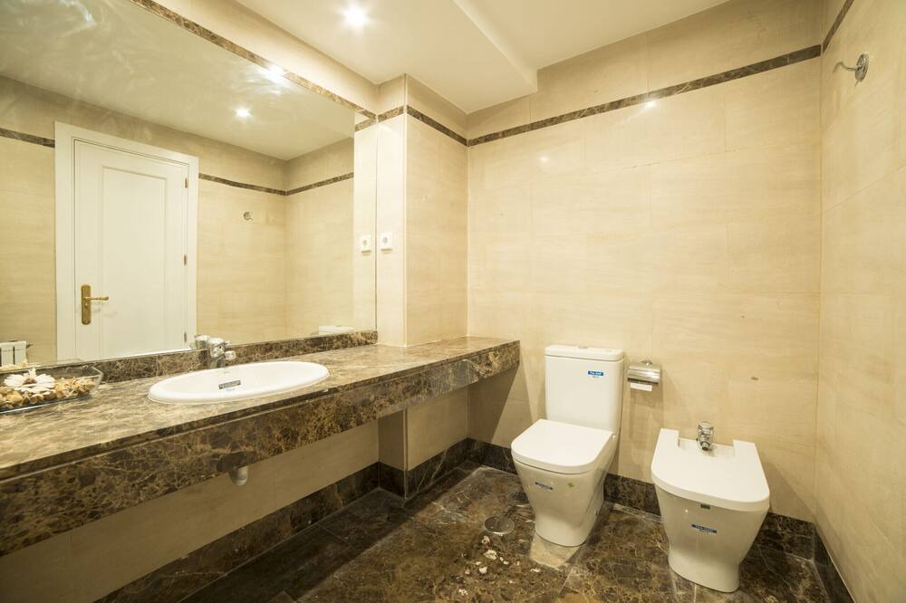 Photo of Bathroom in Malasana