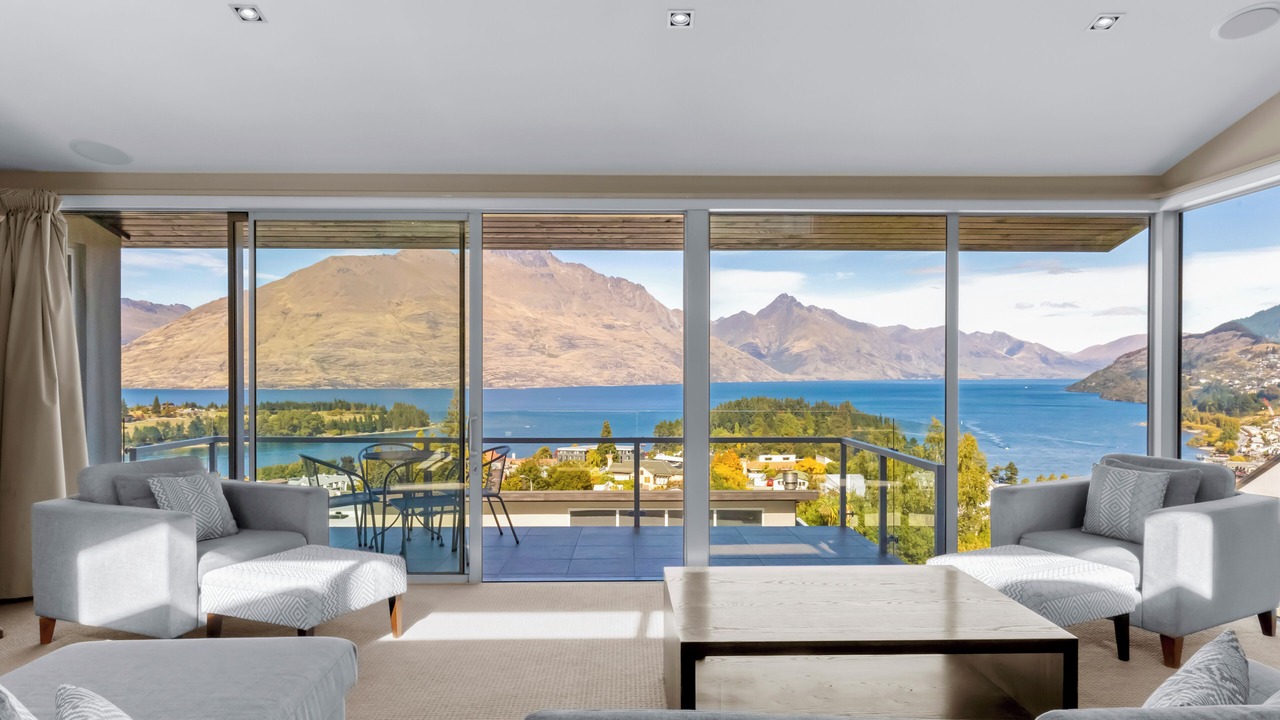 Photo of Livingroom in Queenstown City Centre
