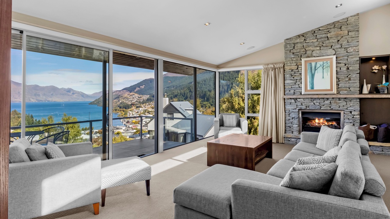 Photo of Livingroom in Queenstown City Centre