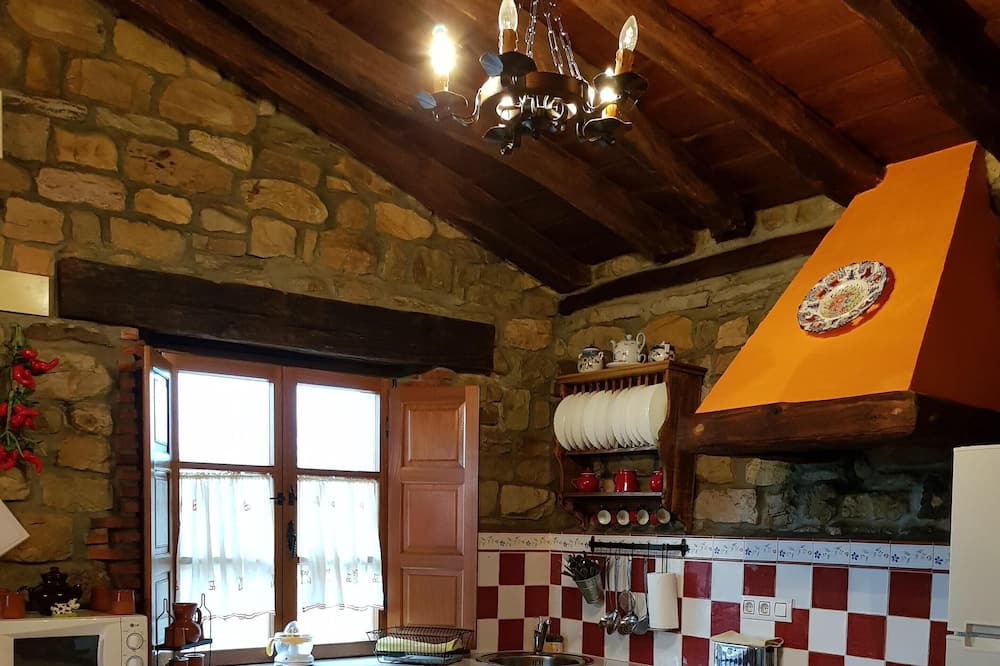 Photo of Kitchen in Villacarriedo