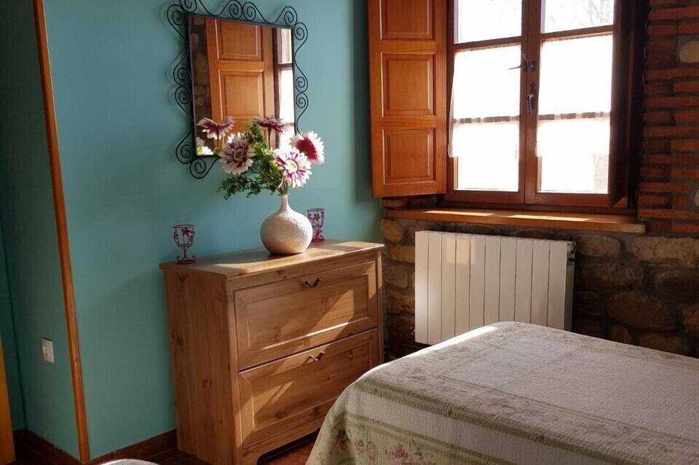 Photo of Bedroom in Villacarriedo