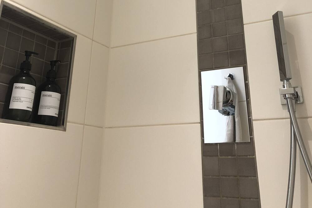 Photo of Bathroom in Am Luitpoldpark