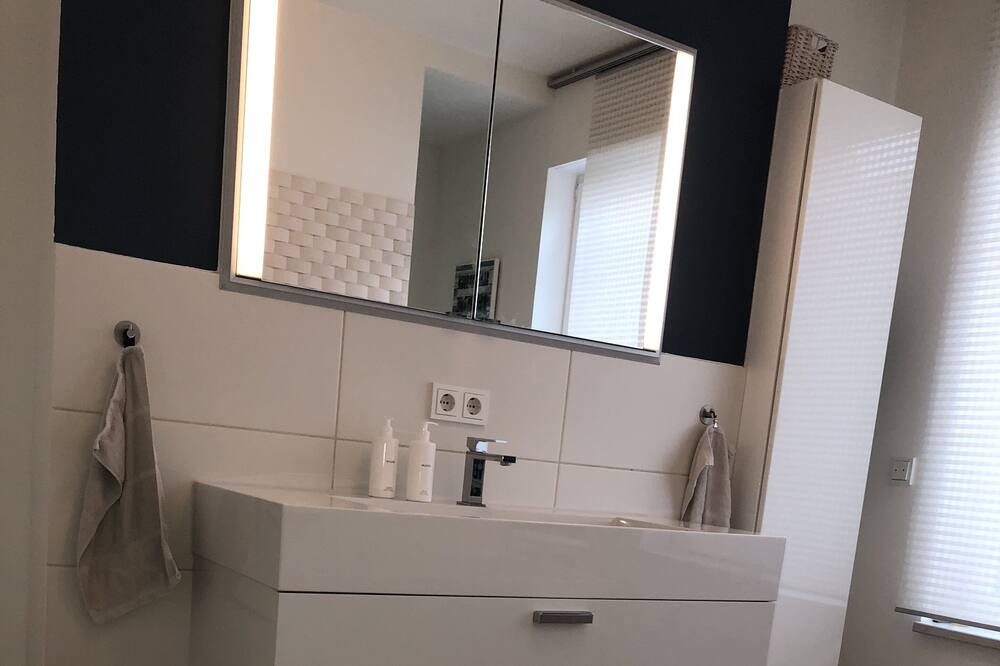 Photo of Bathroom in Am Luitpoldpark