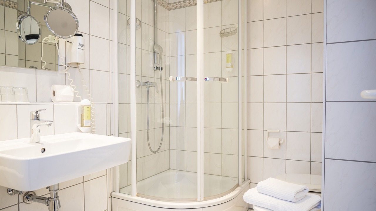 Photo of Bathroom in Roedental