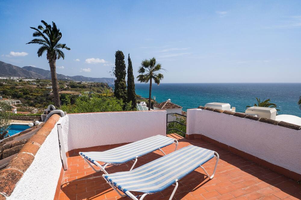 Photo of Patio Balcony in Chimenea