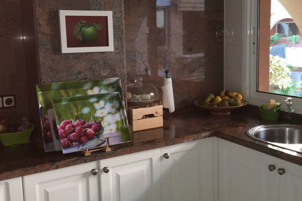 Photo of Kitchen in Nueva Andalucia
