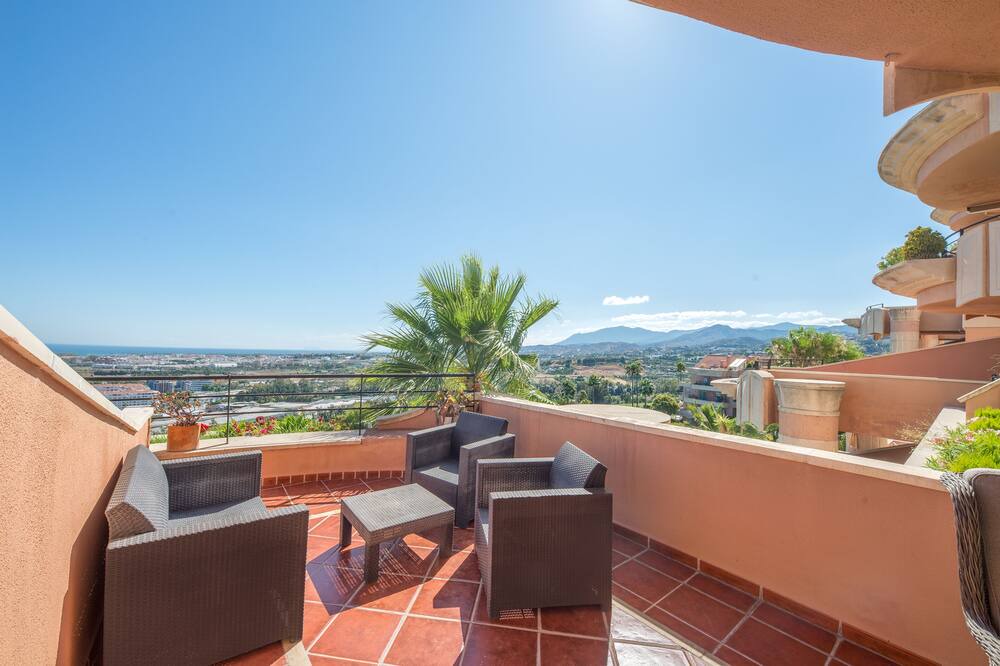 Photo of Patio Balcony in Nueva Andalucia