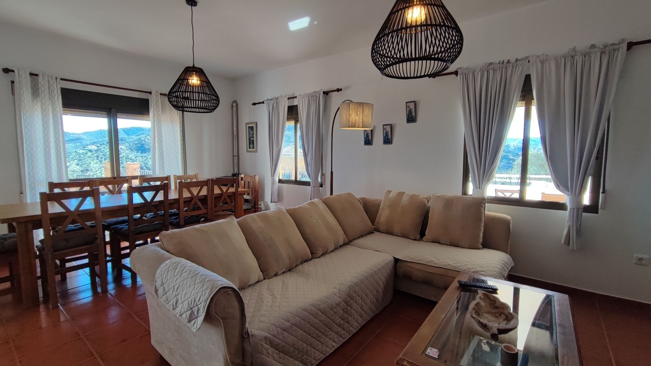 Photo of Livingroom in Comares