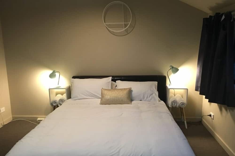Photo of Bedroom in Sunshine Bay