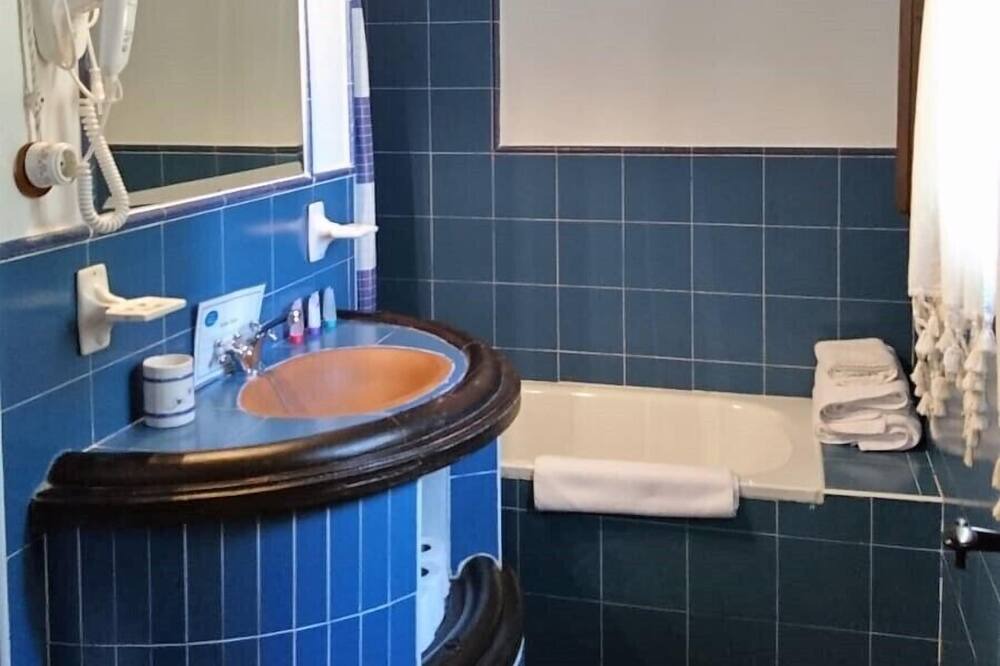 Photo of Bathroom in La Joya