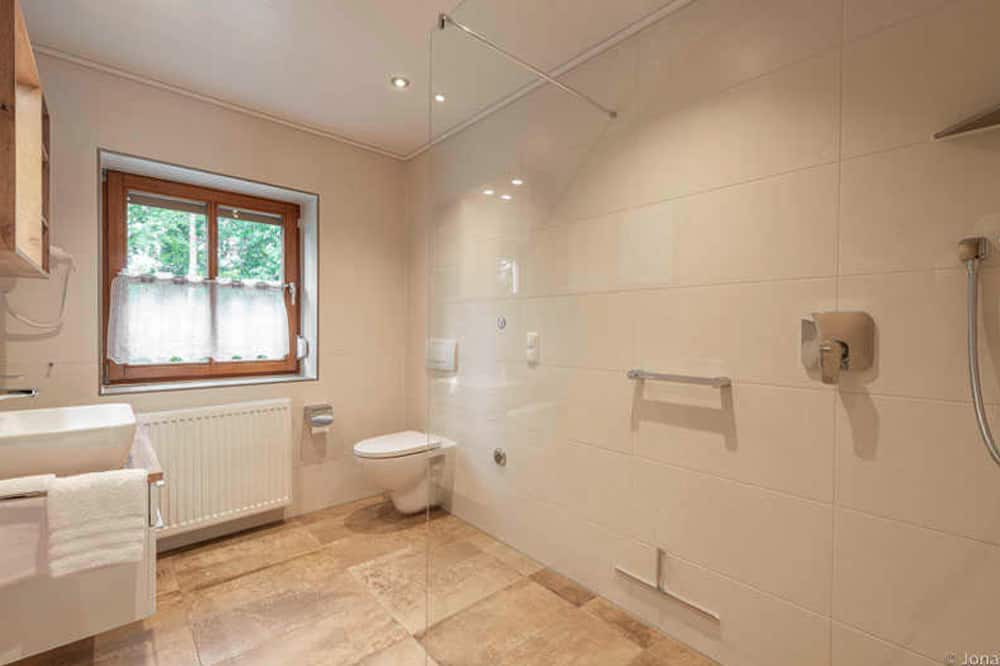 Photo of Bathroom in Bernheck