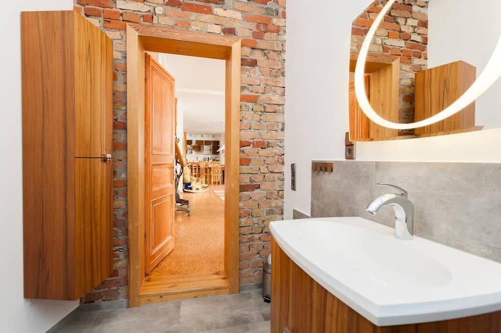 Photo of Bathroom in Moabit