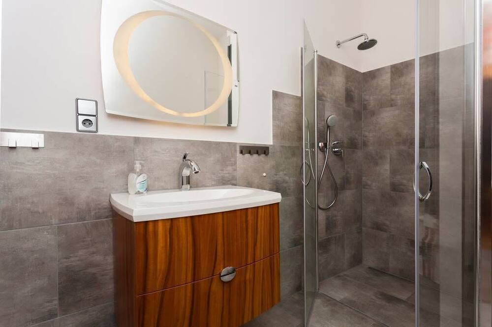 Photo of Bathroom in Moabit