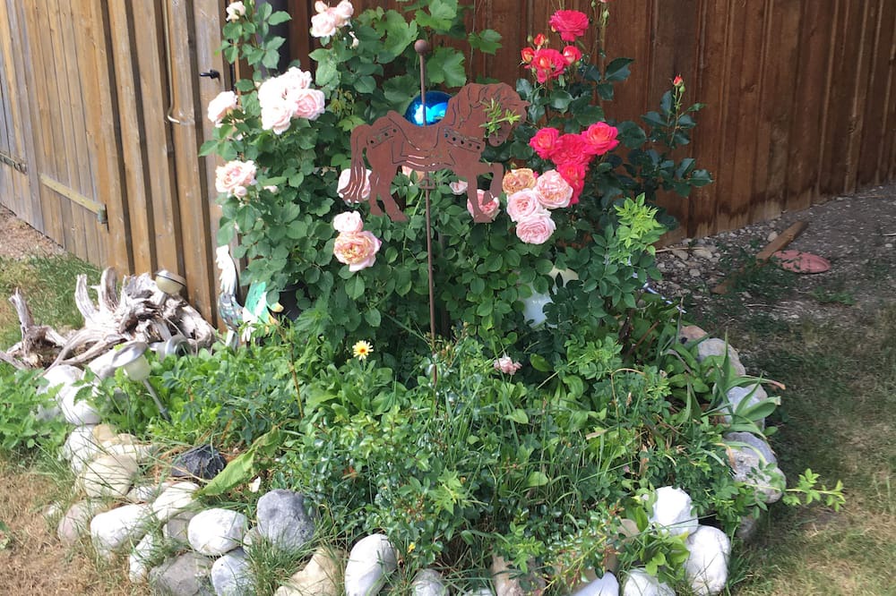 Photo of Outdoor in Leeder
