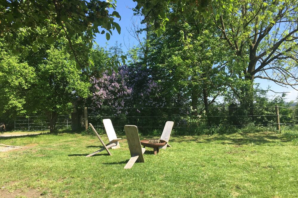 Photo of Outdoor in Leeder