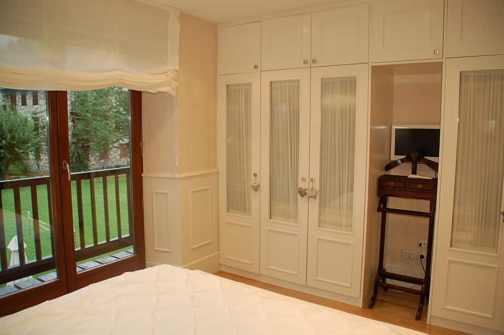 Photo of Bedroom in Taull