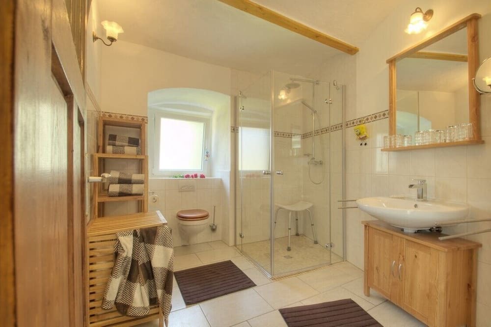 Photo of Bathroom in Bernstein a.Wald