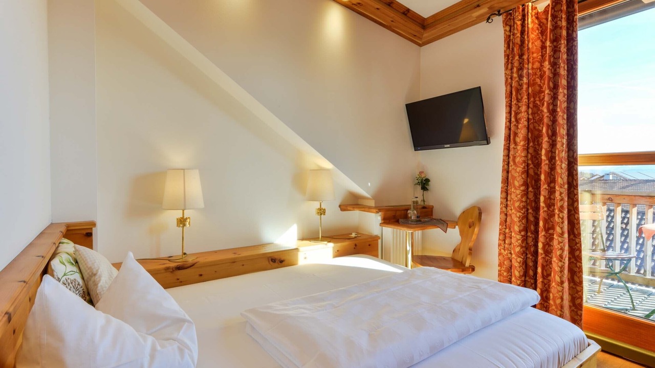 Photo of Bedroom in Aising
