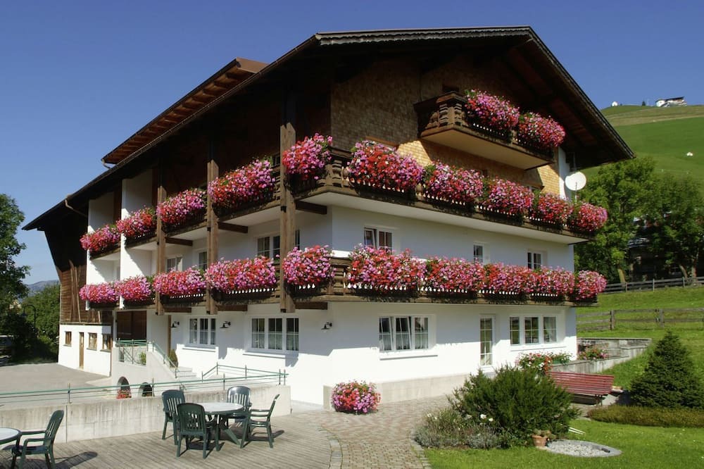 Photo of Outdoor in Zoeblen