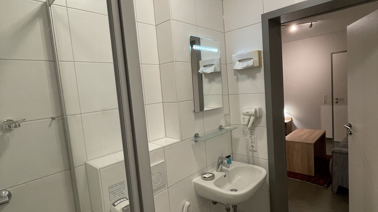 Photo of Bathroom in Neutraubling