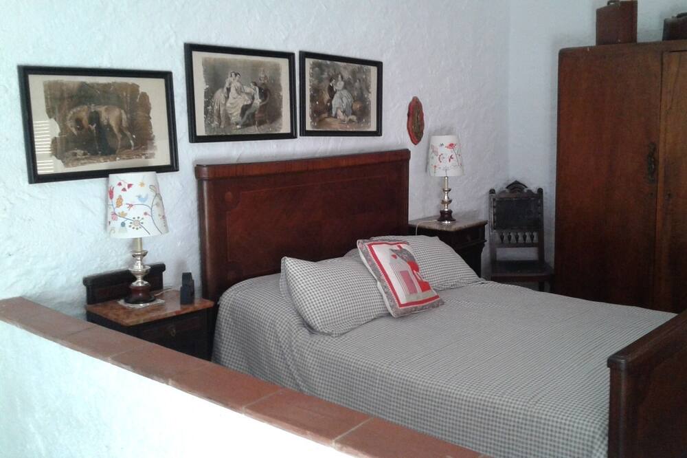 Photo of Bedroom in Almogia