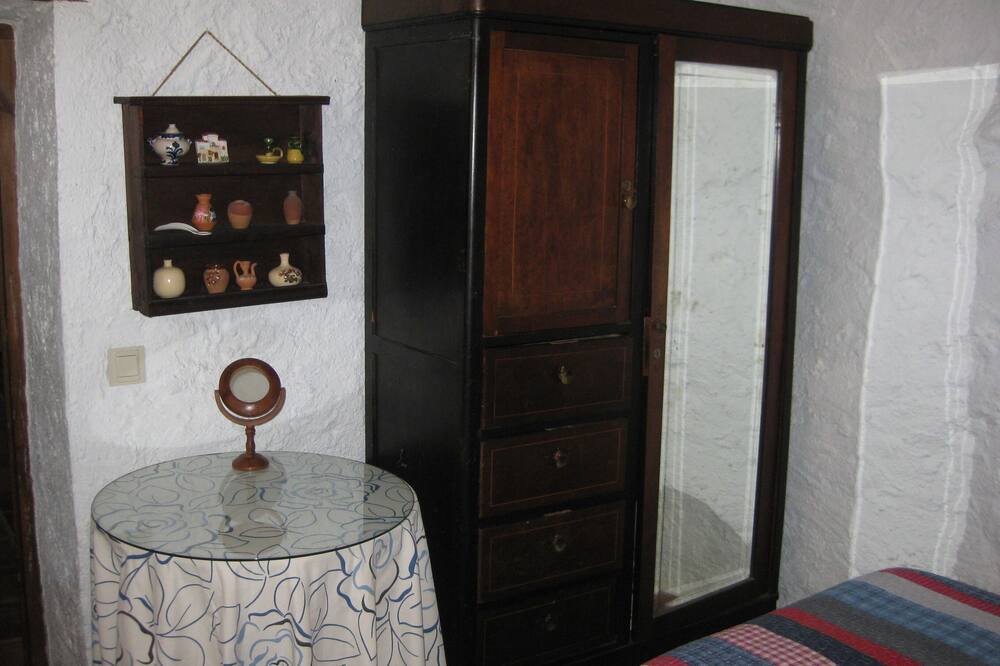 Photo of Bedroom in Almogia