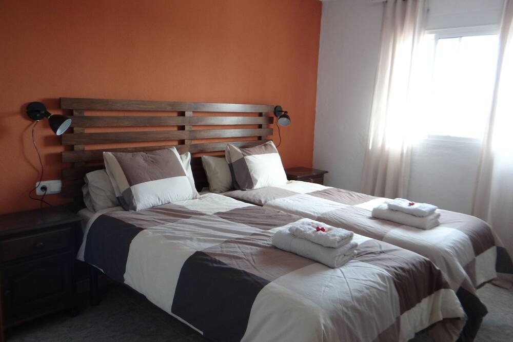 Photo of Bedroom in Almogia