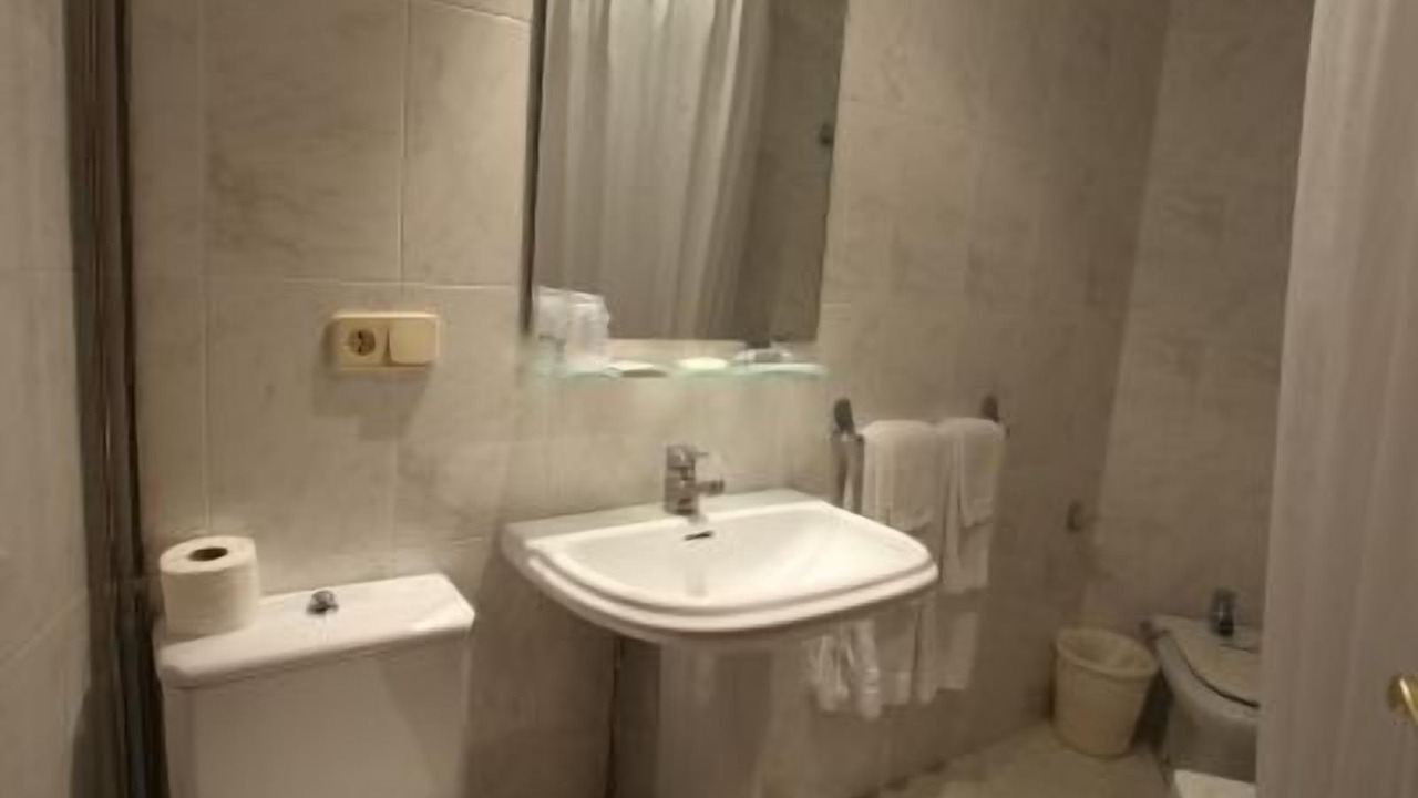 Photo of Bathroom in Silleda