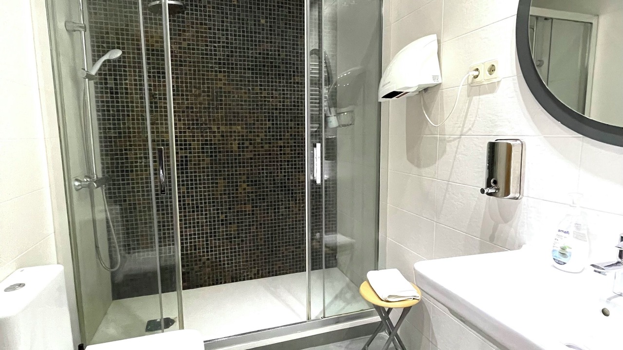 Photo of Bathroom in Golden Triangle of Art