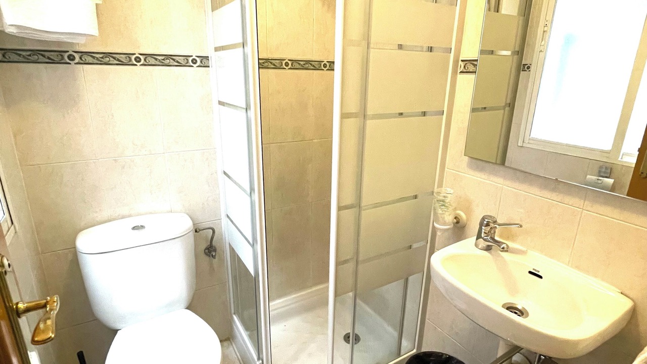 Photo of Bathroom in Golden Triangle of Art