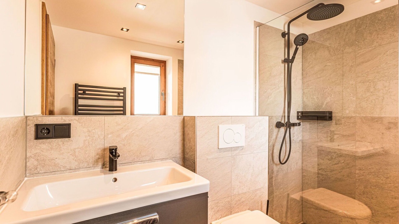 Photo of Bathroom in Lermoos